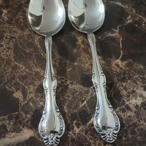 Rockingham 2 Serving Spoons Glossy Stainless Flatware Set